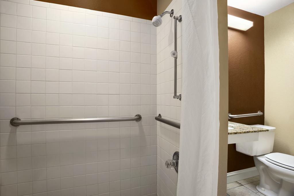 Quality Inn & Suites Longview I-20 Luaran gambar